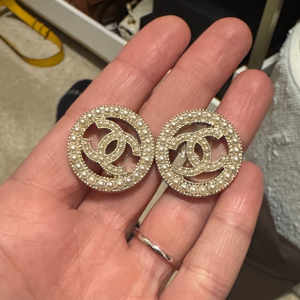 CHANEL Gold and Pearl Circle Earrings